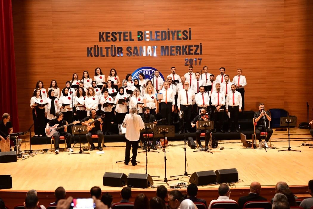 Kestel Belediyesi Türk Halk Müziği Korosu’ndan Unutulmaz Konser