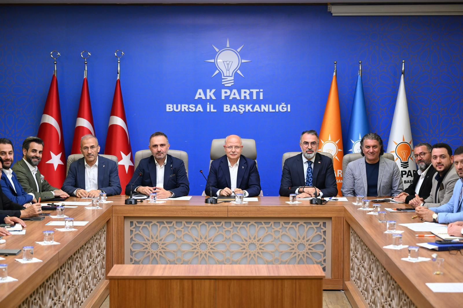 Kestel’imiz geleceğine dair verimli istişarelerde bulunduğumuz toplantımızın hayırlara vesile olmasını diliyorum.