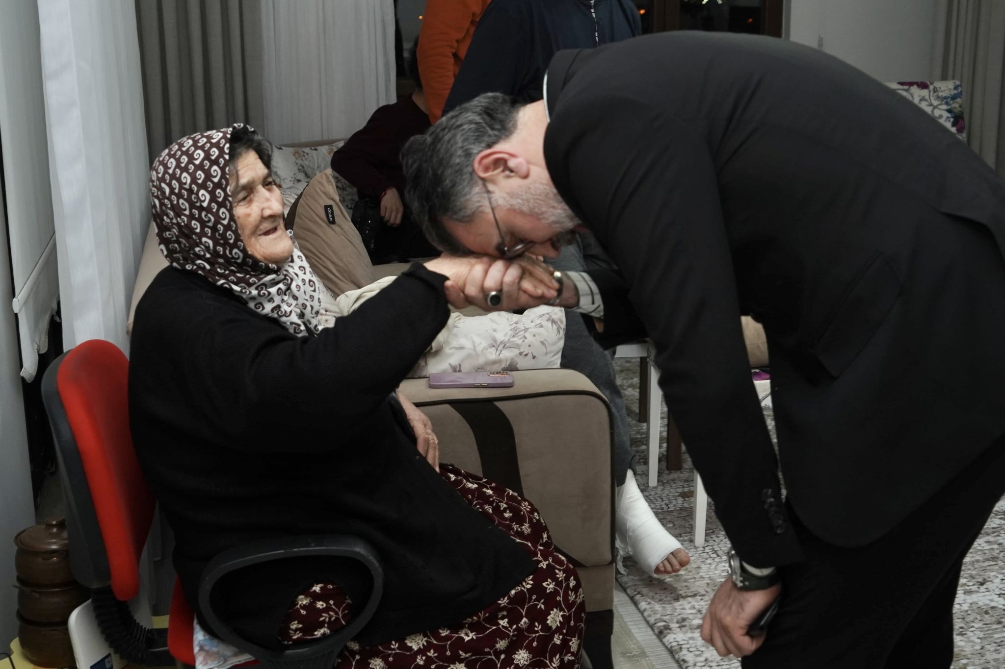 Bugün Esentepe Mahallesi’nde Koç ailesinin, Vani Mehmet Mahallesi’nde Karapehlivan ailesinin kıymetli hanelerine misafir olduk.