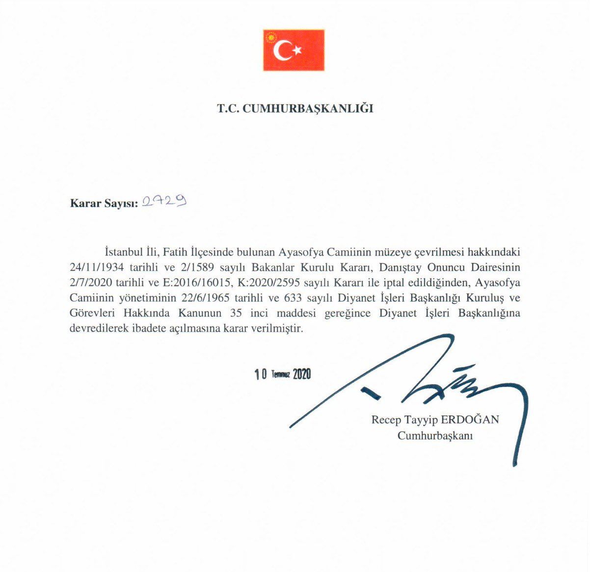 86 yıllık hasret sona erdi; Ayasofya, yeniden ezanla, duayla ve secdeyle buluştu.