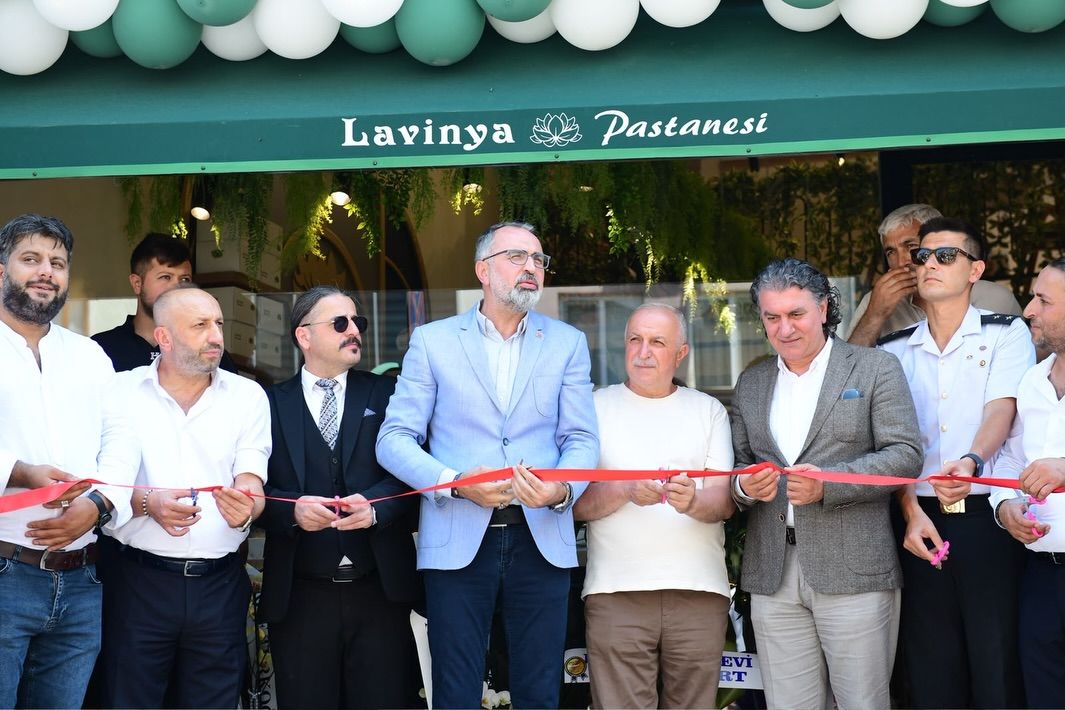 Bugün açılışını gerçekleştirdiğimiz Lavinya Pastanesi